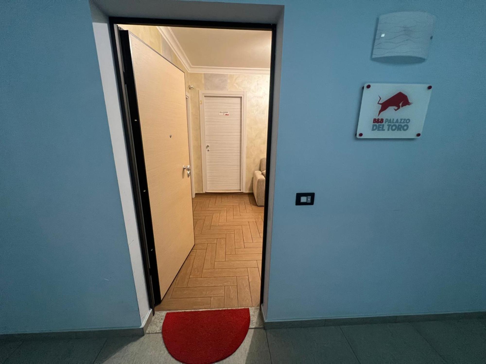 B&B Palazzo Del Toro Montesilvano Bagian luar foto