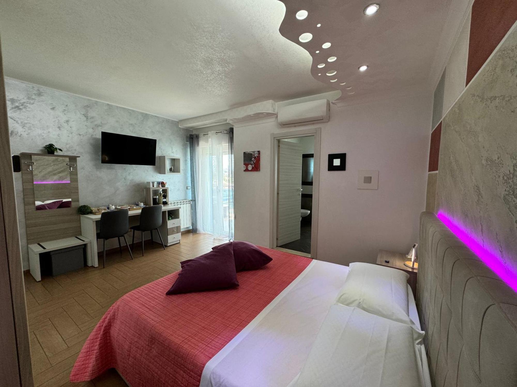 B&B Palazzo Del Toro Montesilvano Bagian luar foto