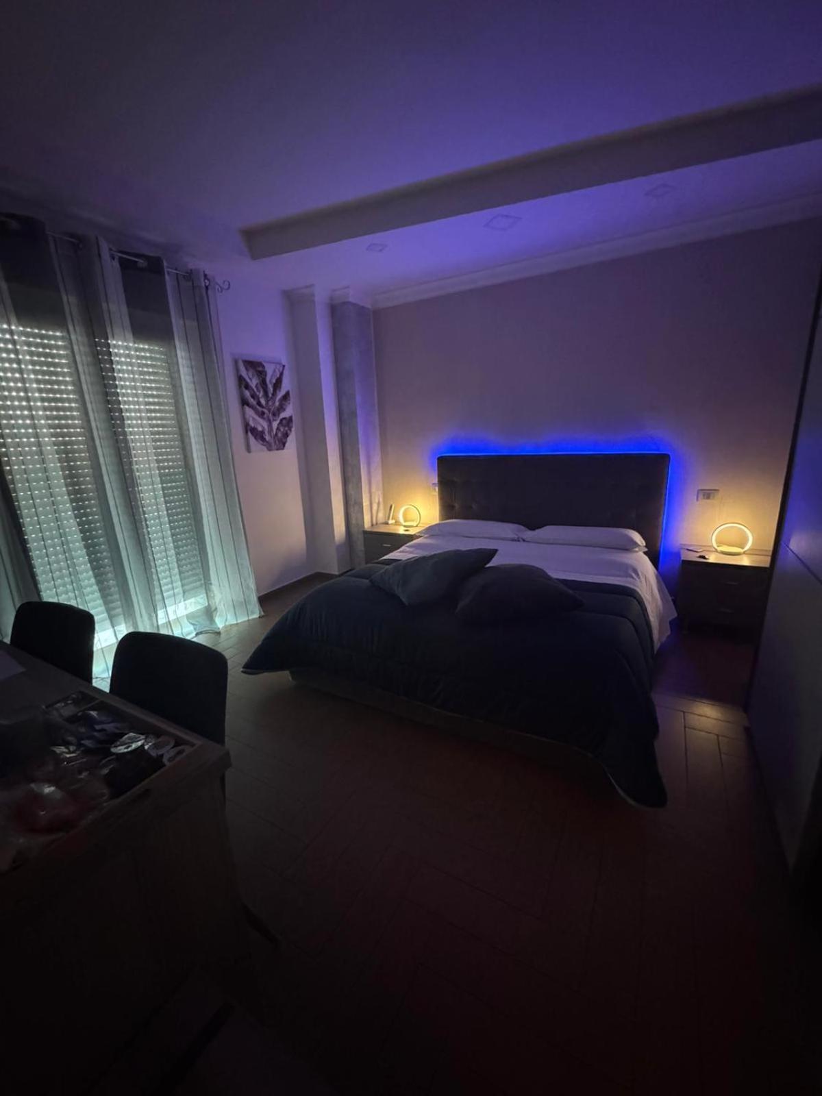 B&B Palazzo Del Toro Montesilvano Bagian luar foto