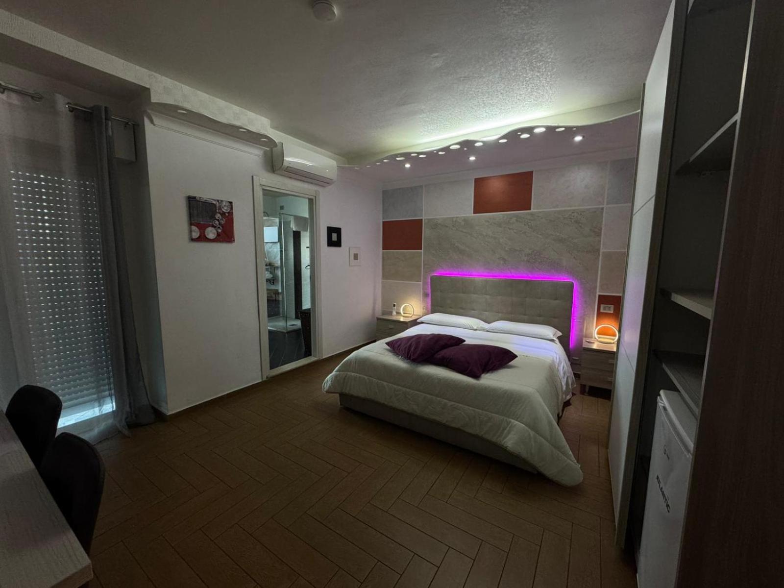 B&B Palazzo Del Toro Montesilvano Bagian luar foto