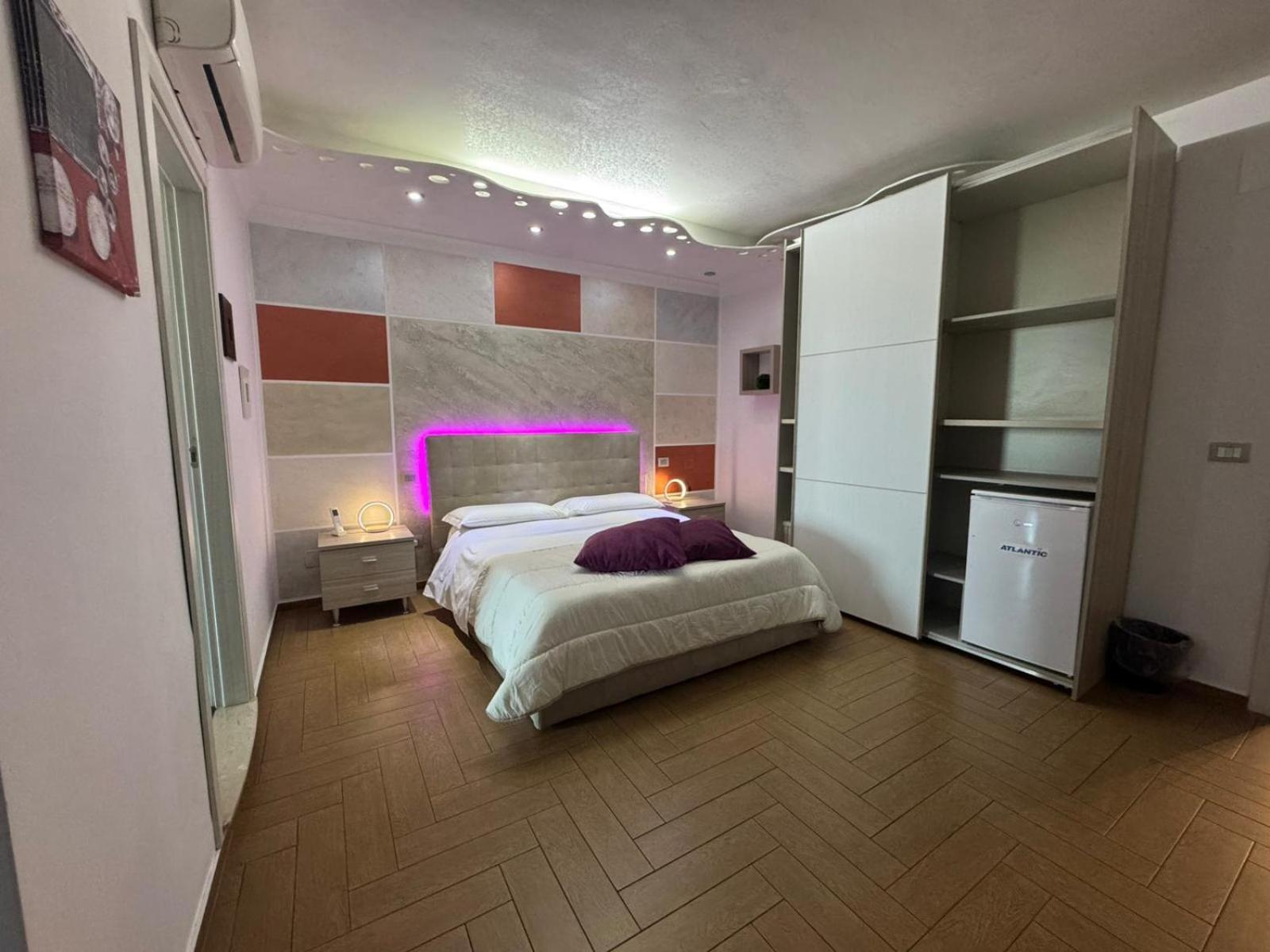 B&B Palazzo Del Toro Montesilvano Bagian luar foto