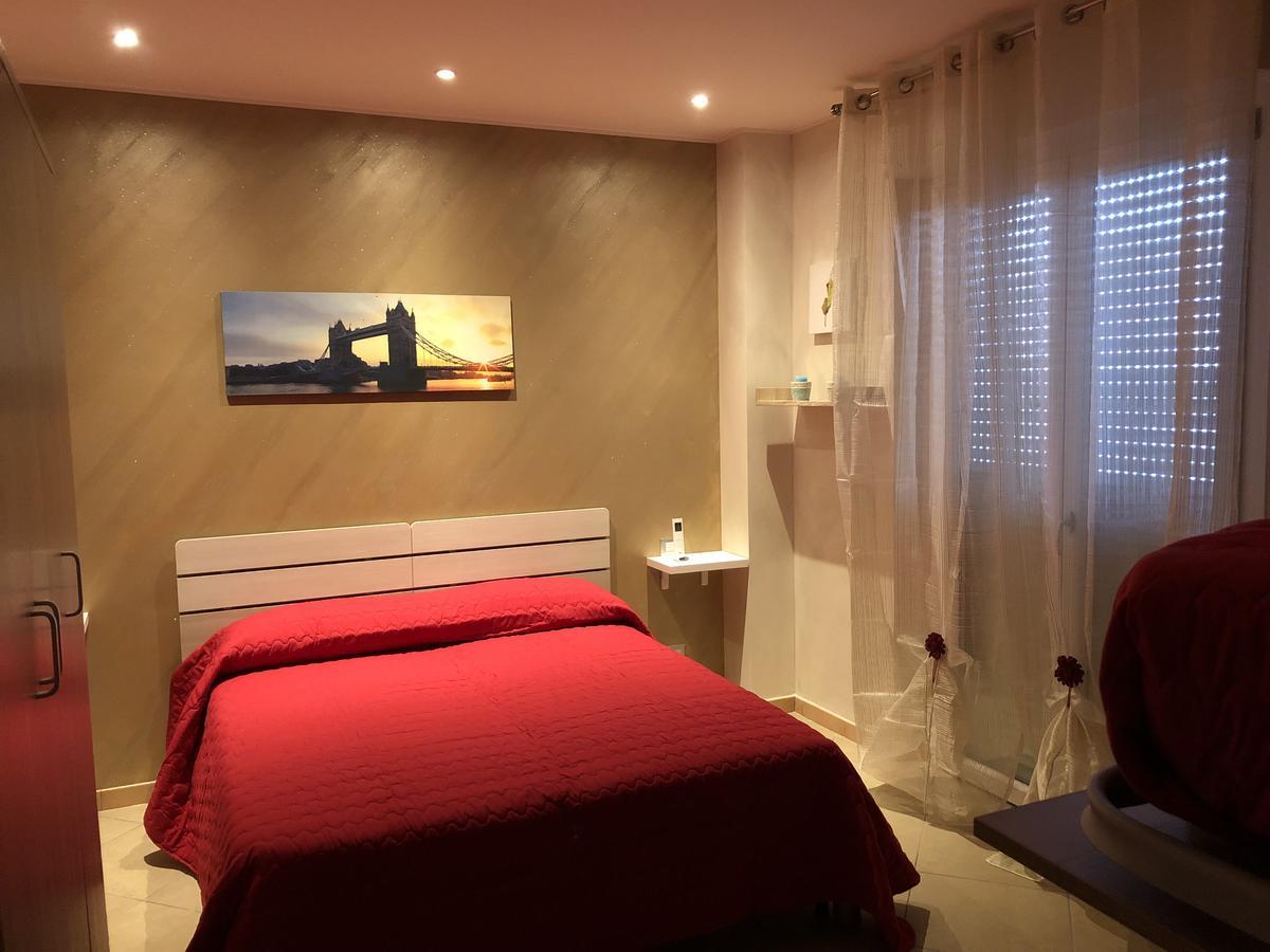 B&B Palazzo Del Toro Montesilvano Bagian luar foto